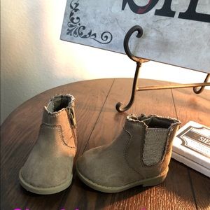 Baby girl boots